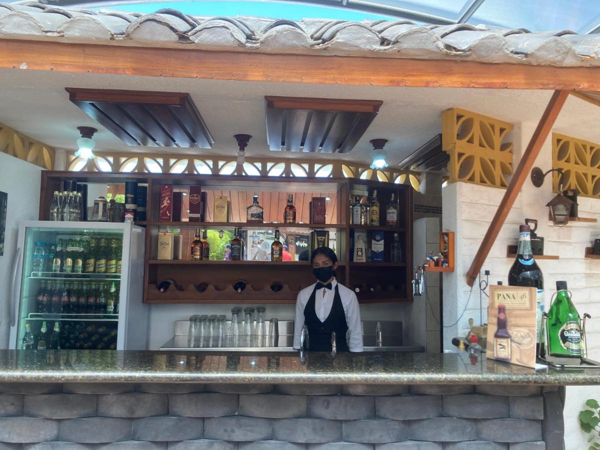 Hosteria Casa Silva Checa Bagian luar foto